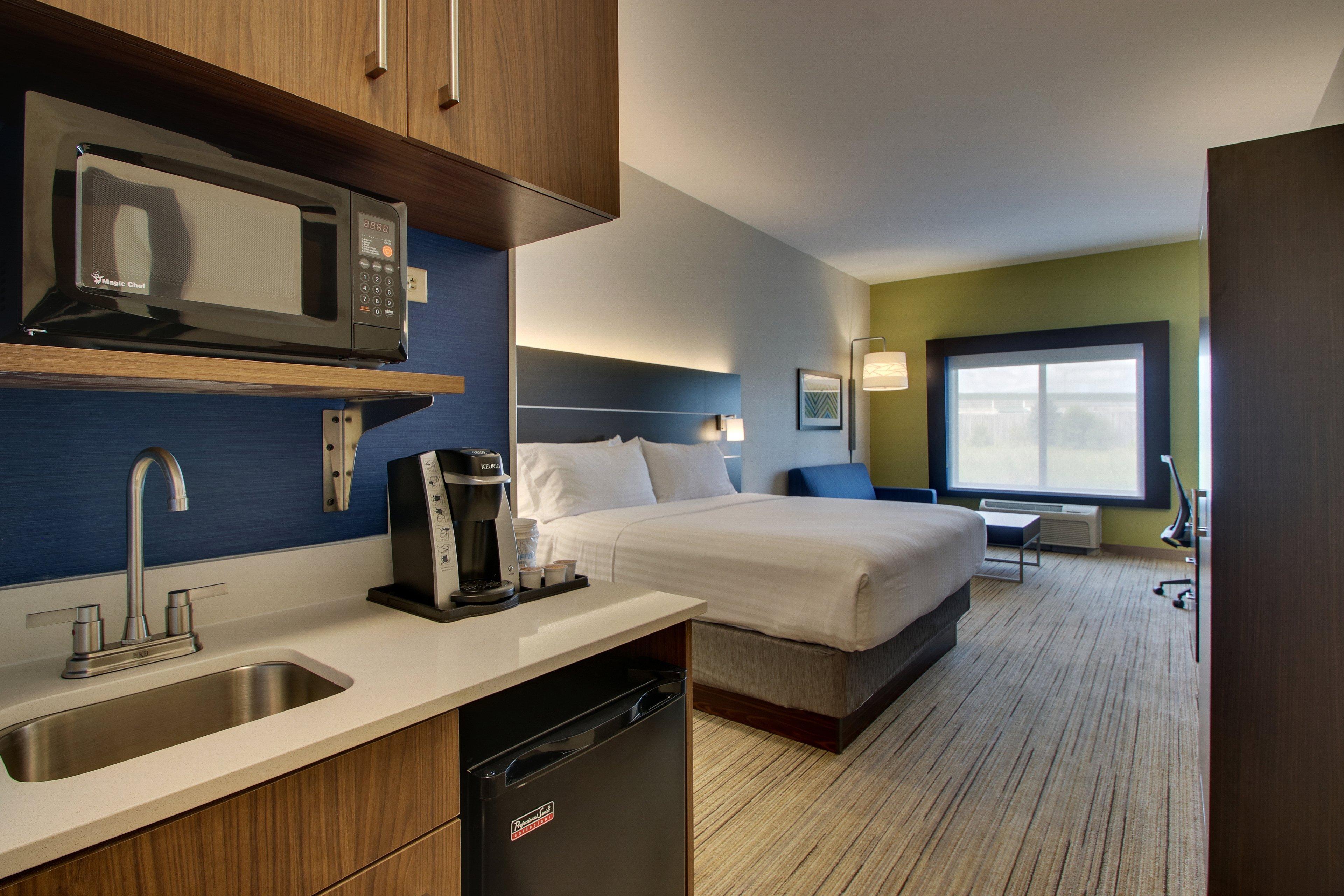 Holiday Inn Express Hotel & Suites Morris By Ihg Exterior photo
