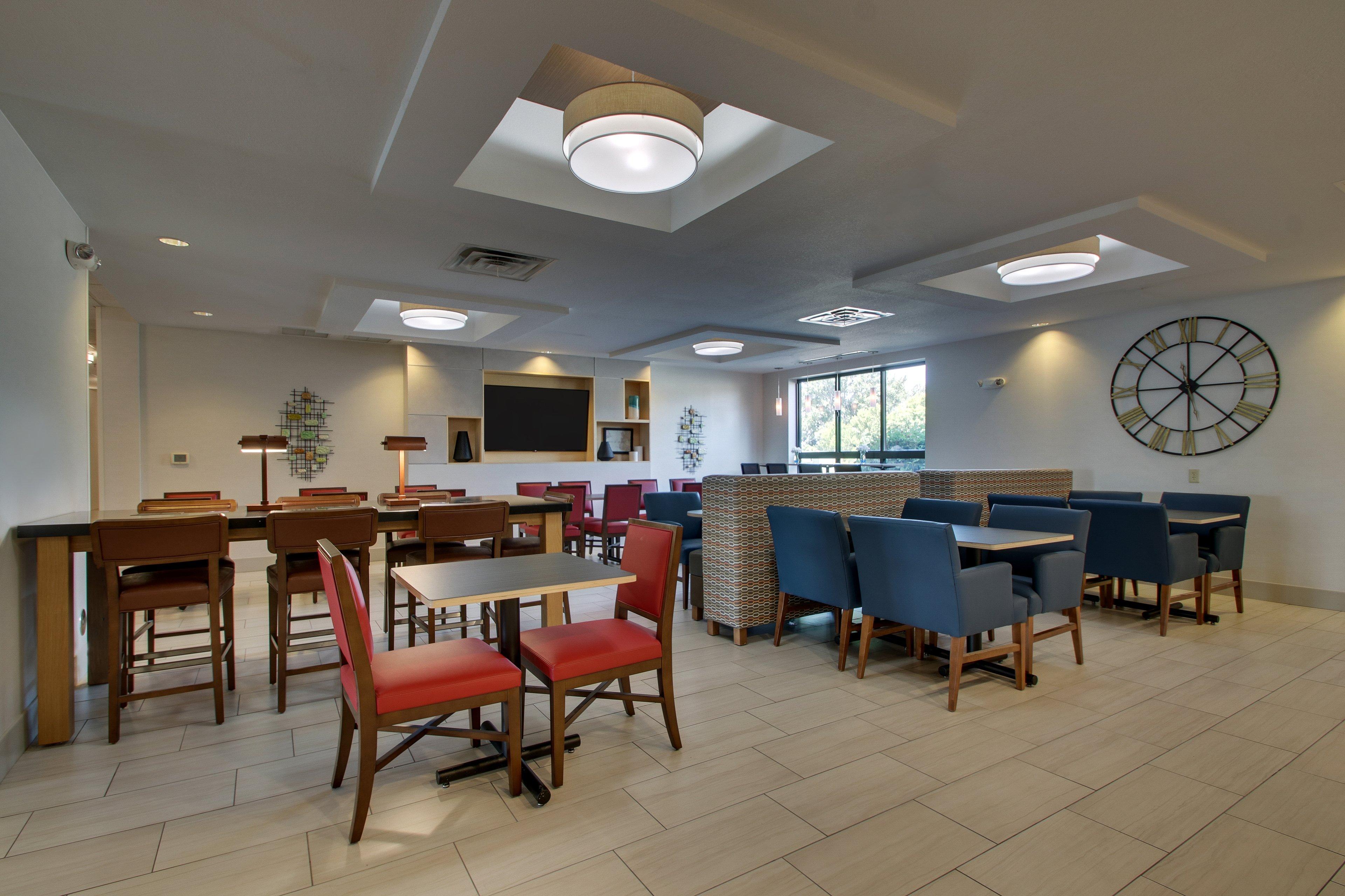 Holiday Inn Express Hotel & Suites Morris By Ihg Exterior photo