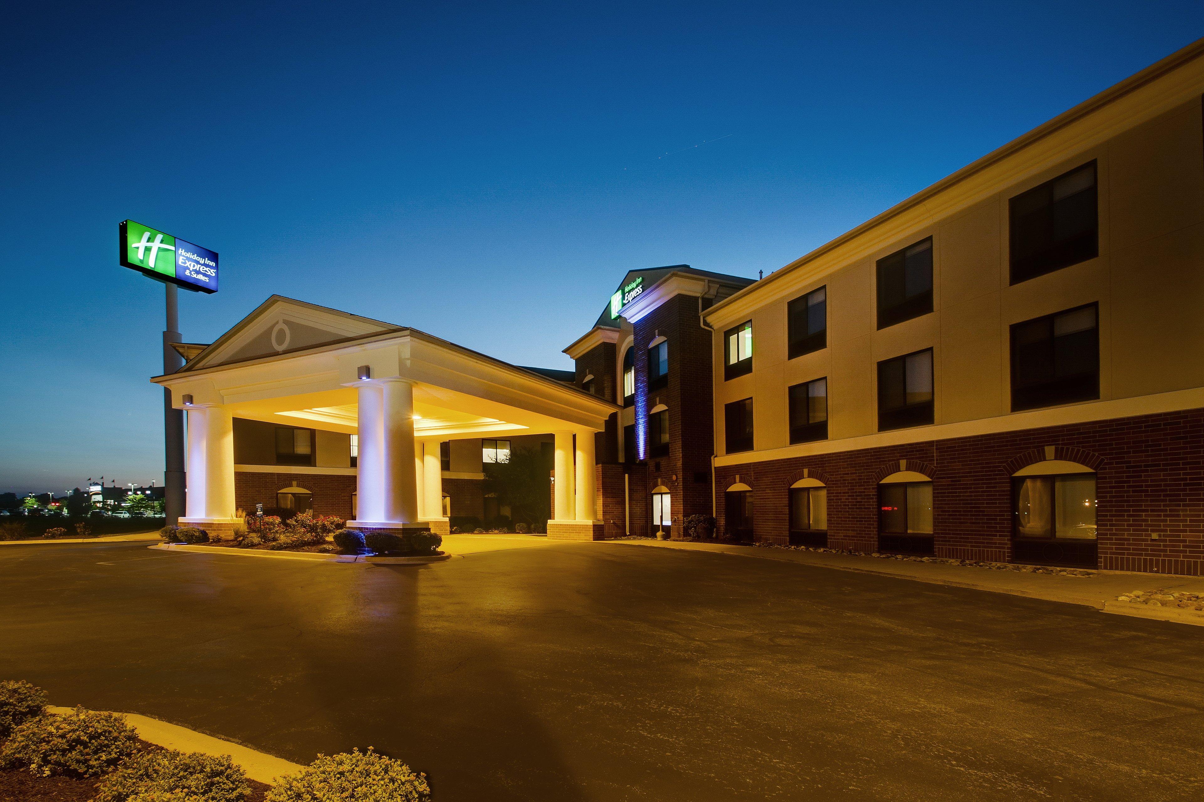 Holiday Inn Express Hotel & Suites Morris By Ihg Exterior photo