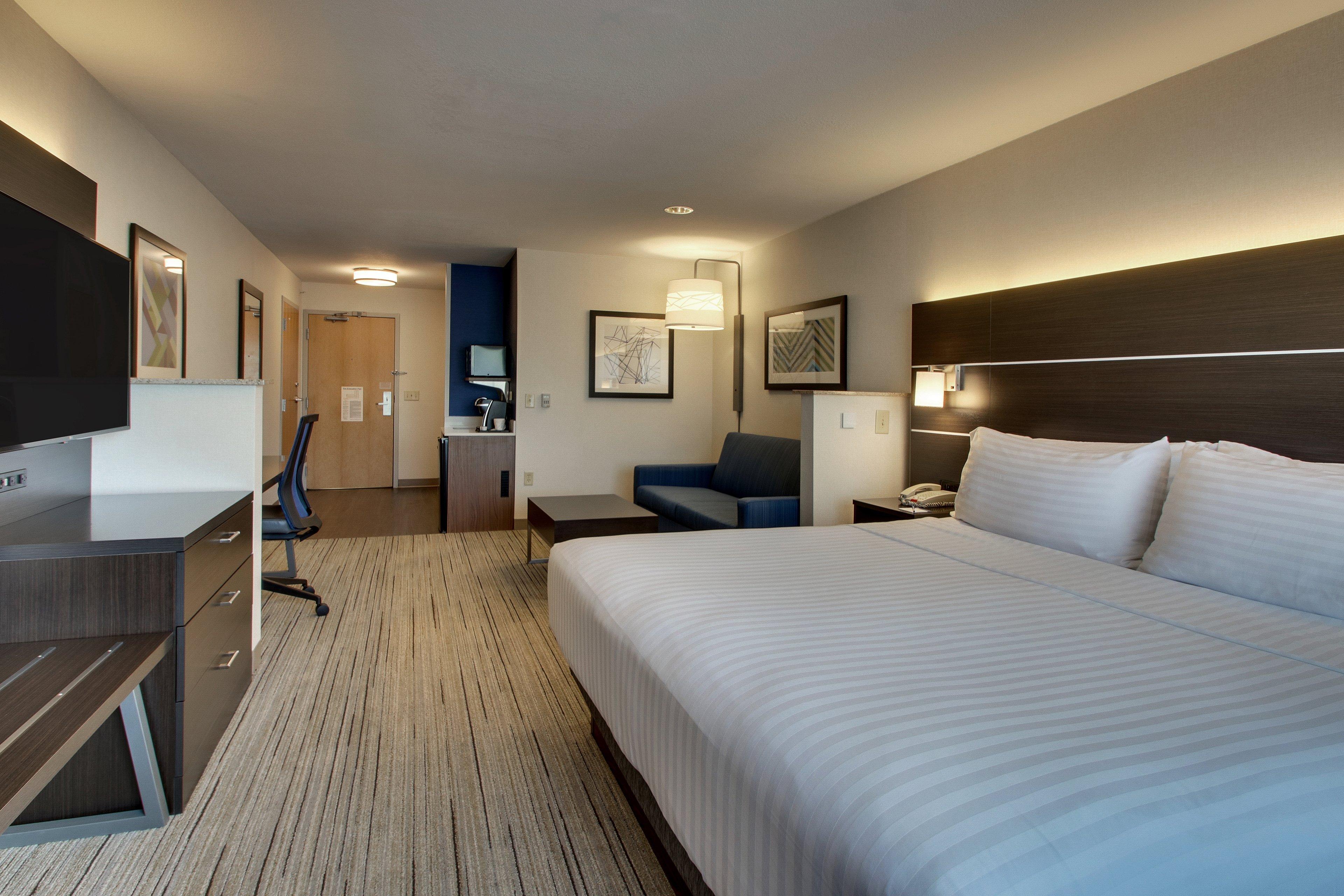 Holiday Inn Express Hotel & Suites Morris By Ihg Exterior photo