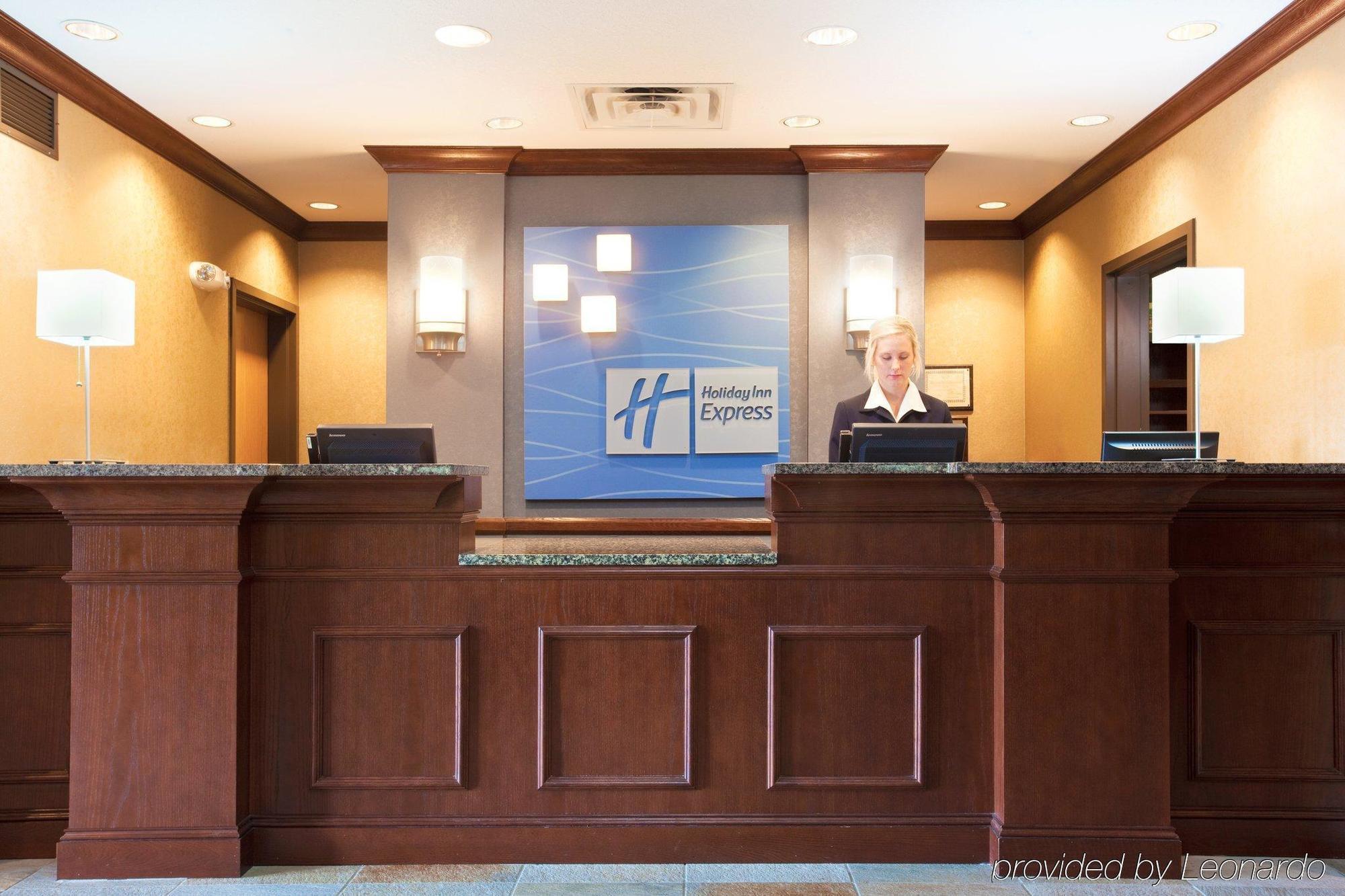 Holiday Inn Express Hotel & Suites Morris By Ihg Interior photo